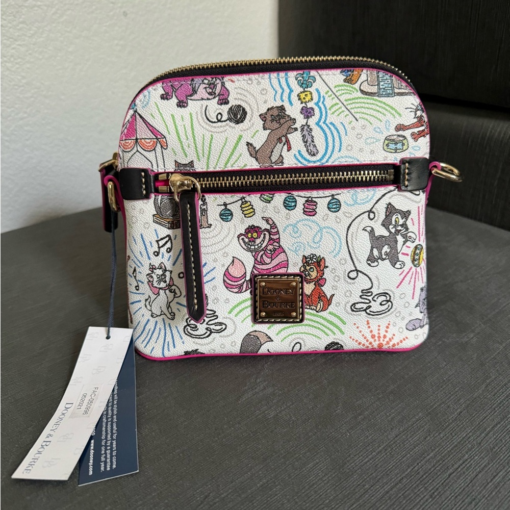 NWT Dooney and Bourke Disney Cats Sketch Crossbody Purse
